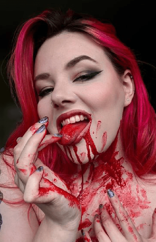 Ash Millman as Riley Fleming