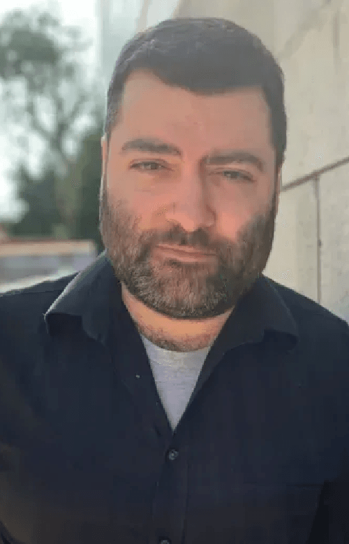 Joe Cliff Thompson as Maxwell Clark