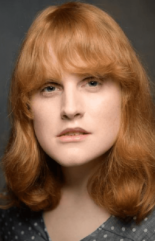 Billie Hindle as Eloise Thorne